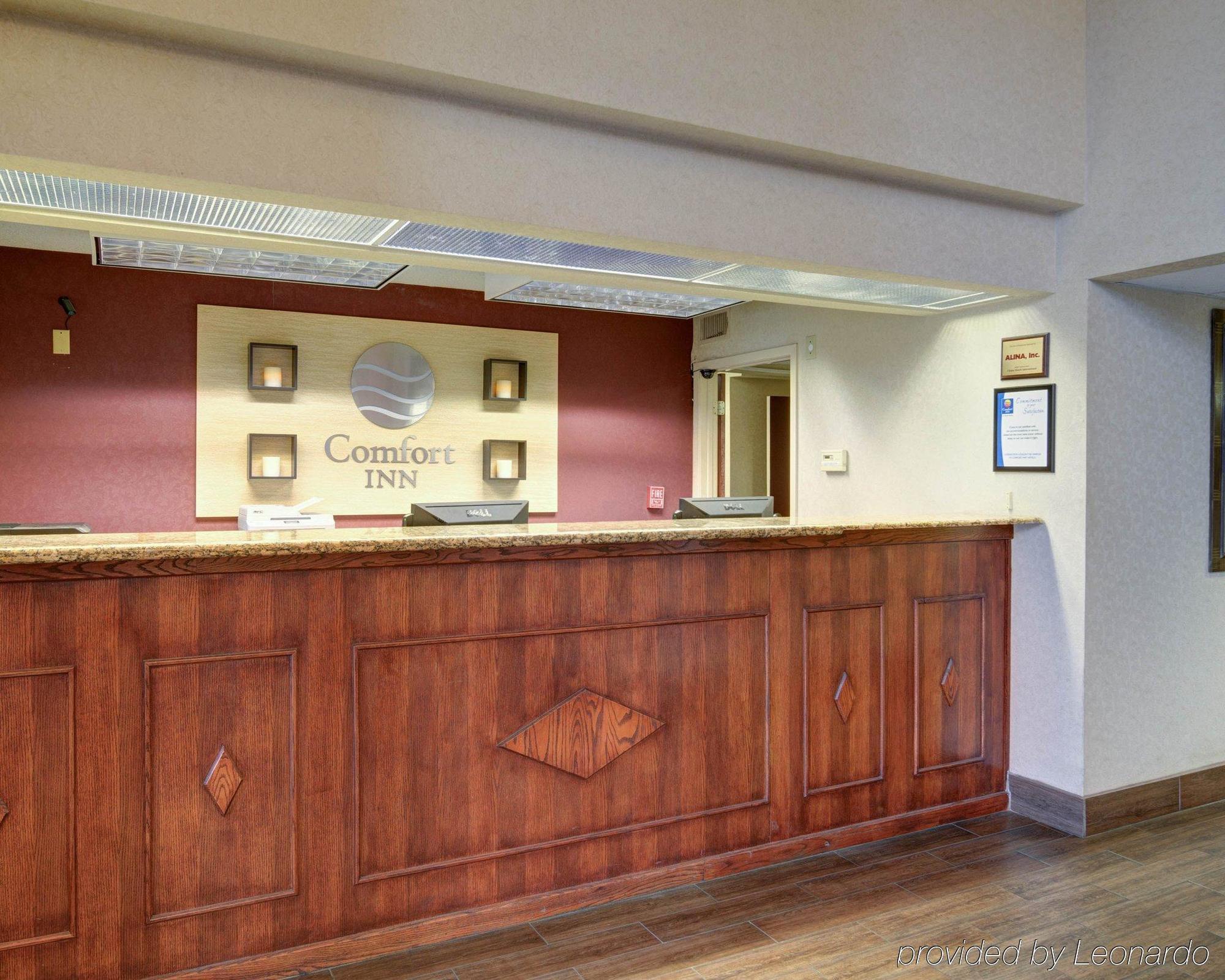 Quality Inn & Suites Pine Bluff Buitenkant foto