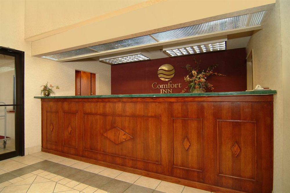 Quality Inn & Suites Pine Bluff Buitenkant foto